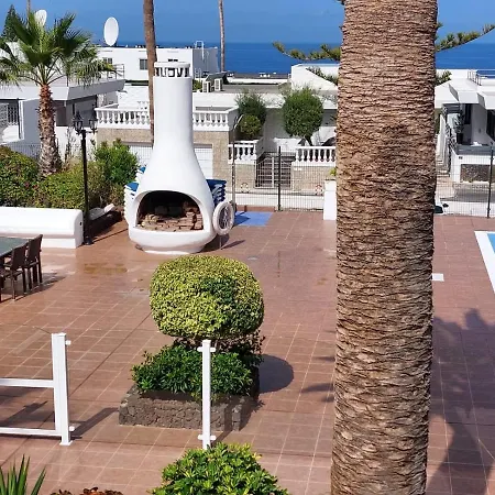 First Line Floor With Amazing Sea View Air Conditioned Just 50m From The *