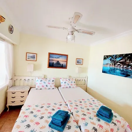 First Line Floor With Amazing Sea View Air Conditioned Just 50m From The *